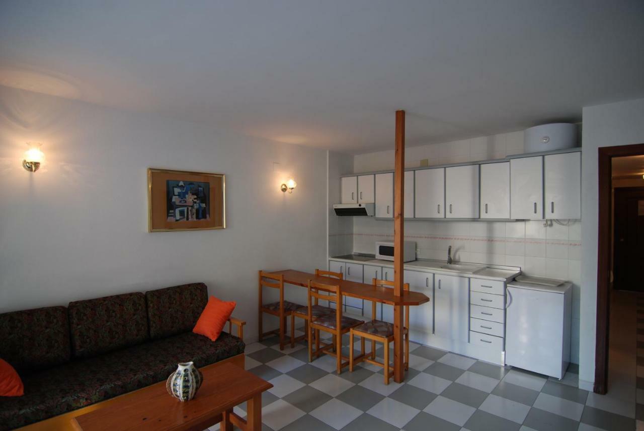 Zeus Montblanc Apartment Salou Exterior photo